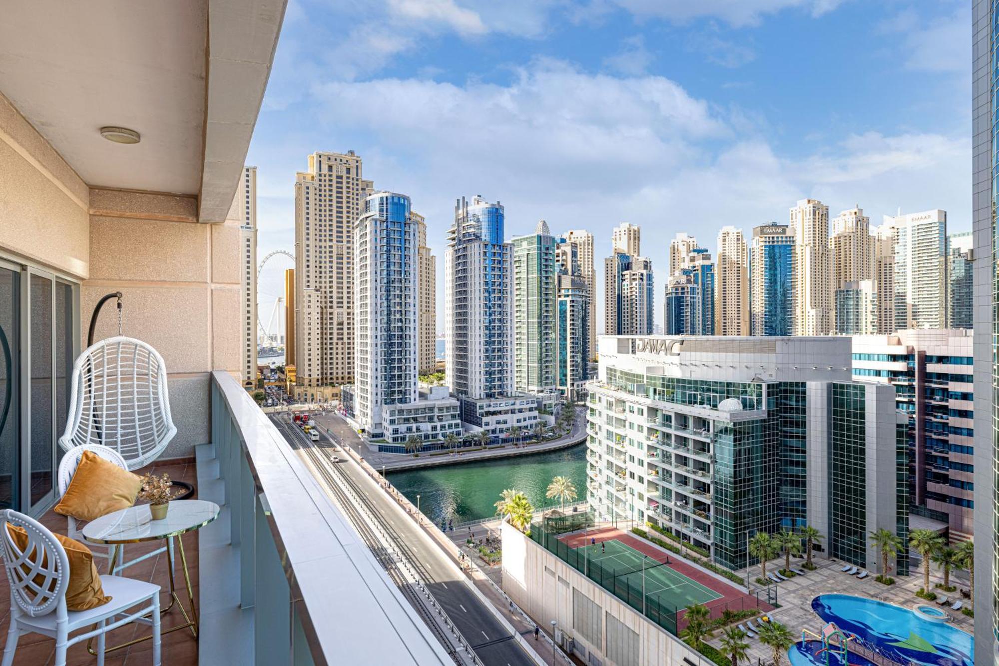 Апартаменти Luxury 1 Bedroom With Sea View *