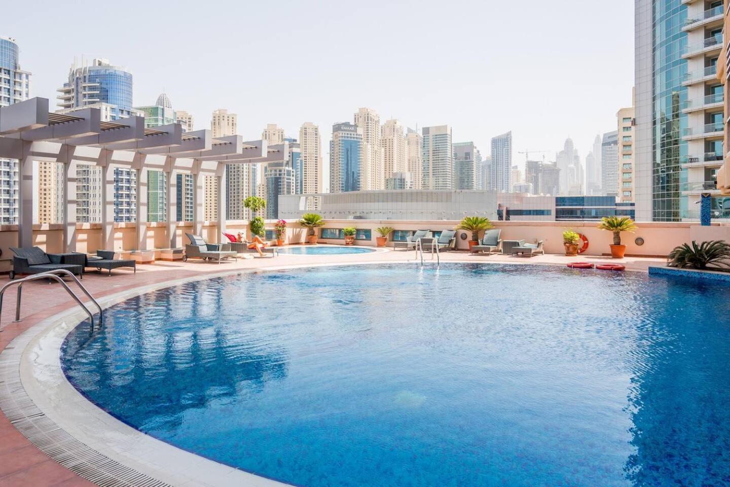 Апартаменти Luxury 1 Bedroom With Sea View